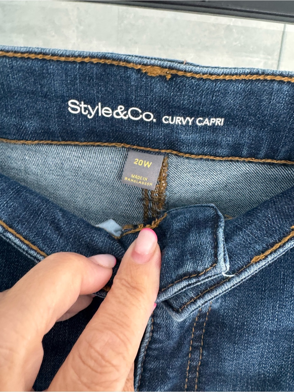 Capri Style & Co. Jeans - Picture 6 of 6